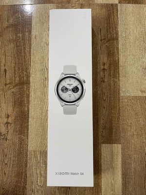 Đồng hồ Xiaomi S4 bạc new chính hãng. Mua bán Thiết bị đeo thông minh tại Thành phố Qui Nhơn Bình Định được đăng bởi Huỳnh An Di