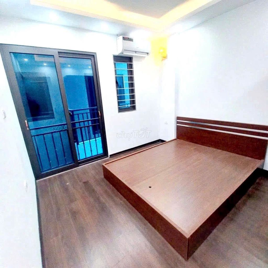 Продается новый дом, 66 м², 5 этажей, Hoai Duc, автостоянка