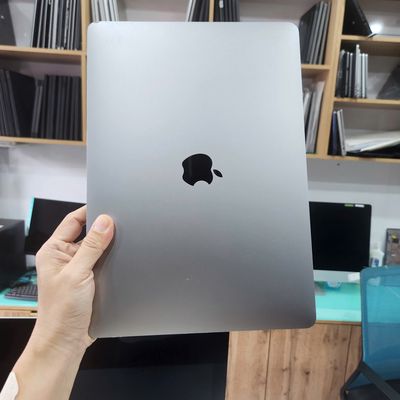 Mac Air 2020 13"2K i5 8GB SSD 512GB, full zin. Mua bán Laptop tại Quận Tân Phú Tp Hồ Chí Minh được đăng bởi Huỳnh Lê Trần Vỹ