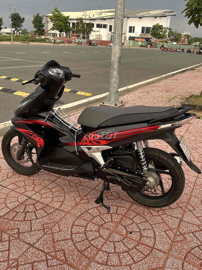 Honda Airblade. Mua bán Xe máy tại Thành phố Mỹ Tho Tiền Giang được đăng bởi Minh Tân hình 5