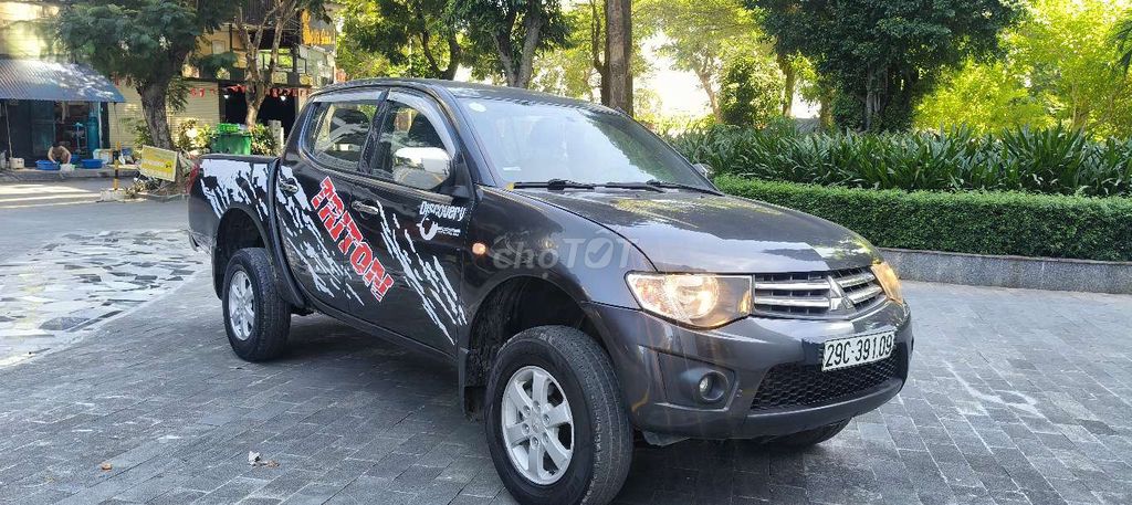 Triton số sàn 1 cầu 2014 odo 140.000km