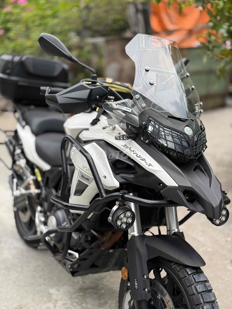 Бенелли TRK502 2019, белый, 32000 км