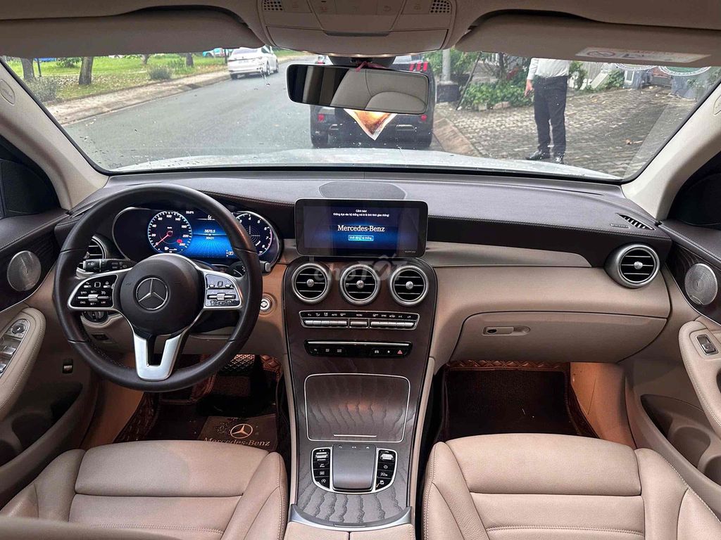 Mercedes Benz GLC200 4 Matic 2021 - 30000 km. Mua bán Ô tô tại Quận 7 Tp Hồ Chí Minh được đăng bởi Thế Giới Xe Đức Sài Gòn hình 7