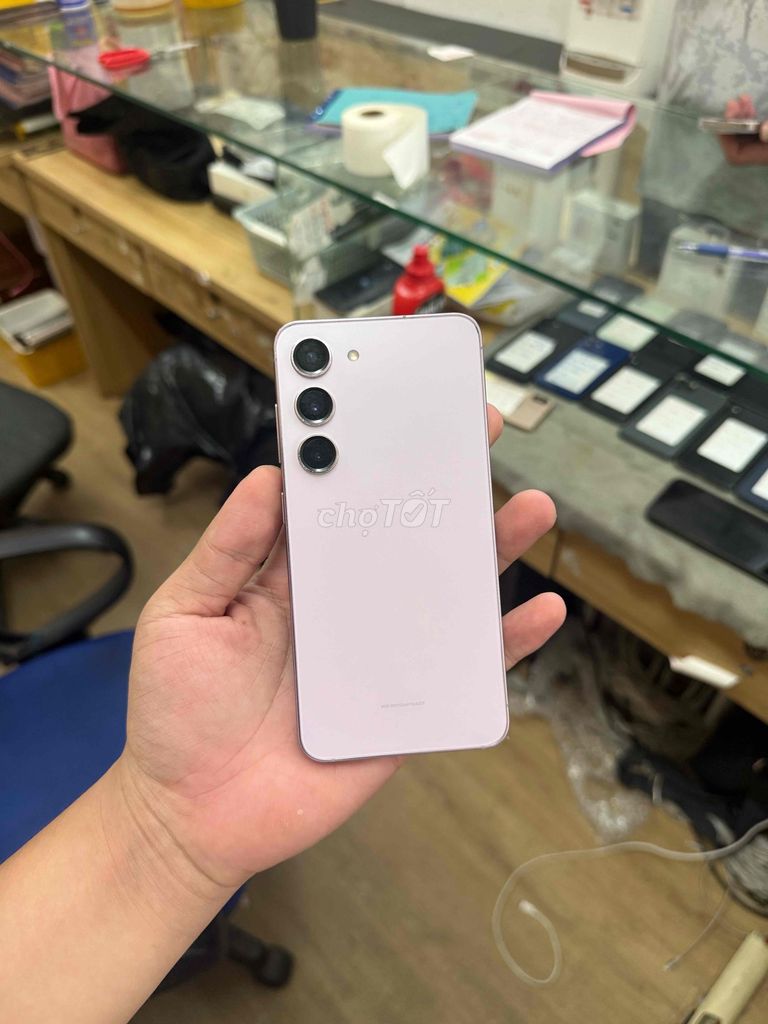 Samsung S23 256GB Tím nhạt 2 SIM 99% likenew. Mua bán Điện thoại tại Quận Đống Đa Hà Nội được đăng bởi Hoàng quân store hình 1