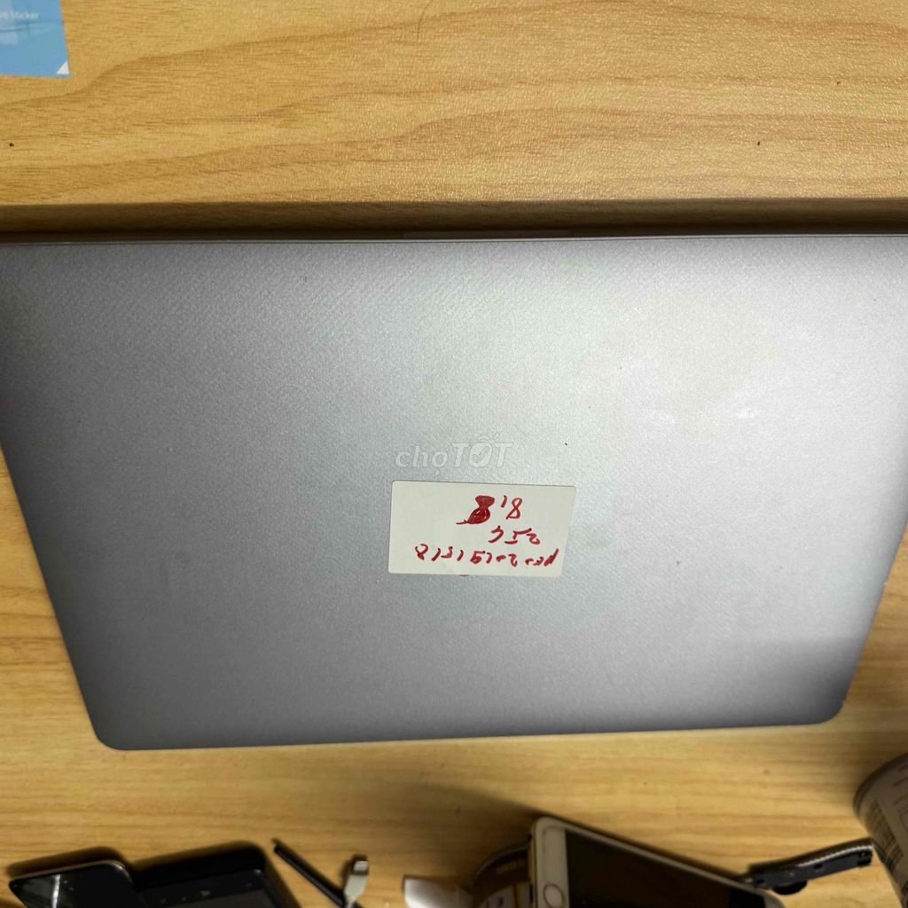 Macbook Pro Touchbar 2019 i5/8g/256g 13”  bh3 th. Mua bán Laptop tại Quận 3 Tp Hồ Chí Minh được đăng bởi Phúc Nguyễn hình 1