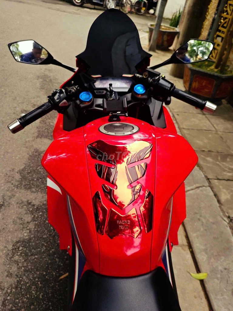 HONDA CBR 150 ABS FI cuối chót  xe lướt mới pkl. Mua bán Xe máy tại Quận Cầu Giấy Hà Nội được đăng bởi Tong motor xe may hình 3