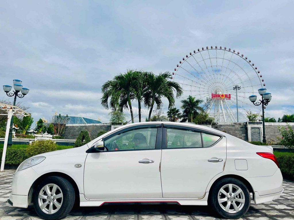 Nissan Sunny 2017 1.5 XV Premium - 65000 km