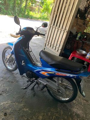 Wave alpha 2002 lóc đen 9chủ bao kí sang tên được. Mua bán Xe máy tại Huyện Long Hồ Vĩnh Long được đăng bởi Phạm Tuấn 