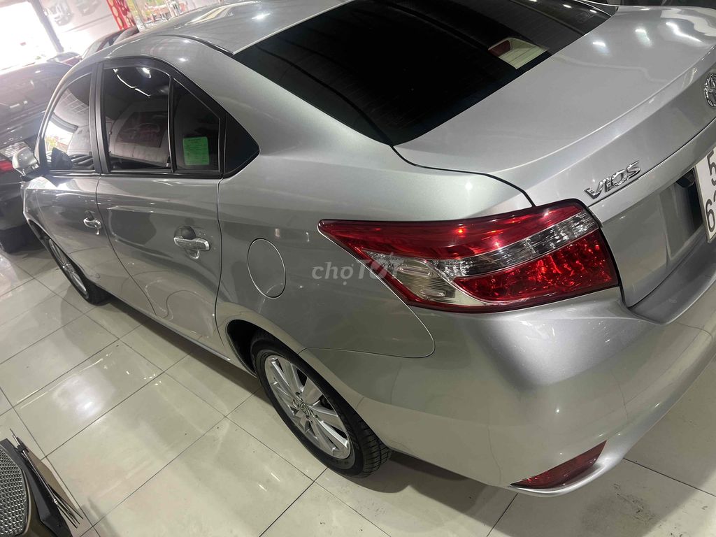 toyota Vios 2018 1.5E CVT chuẩn km sơ cua chưa hạ