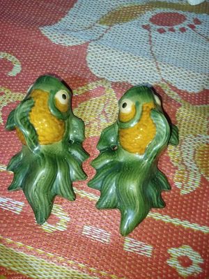 Cặp Cá Vàng treo tường trồng Trầu bà. Mua bán Cây cảnh, đồ trang trí tại Quận Bình Thuỷ Cần Thơ được đăng bởi Pi  XM