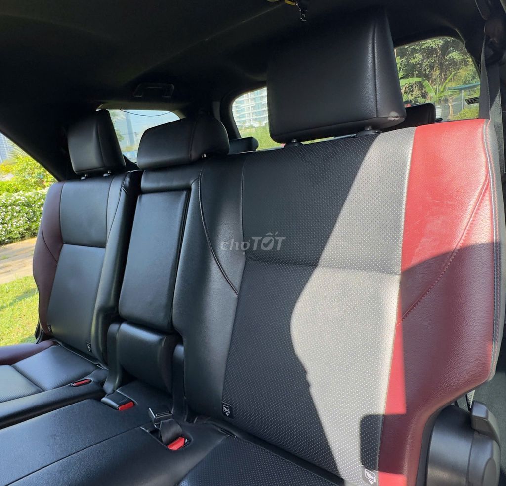 Toyota Fortuner Legender 2022 4x2AT 34000 km. Mua bán Ô tô tại Quận 10 Tp Hồ Chí Minh được đăng bởi ĐỨC XE LƯỚT hình 4