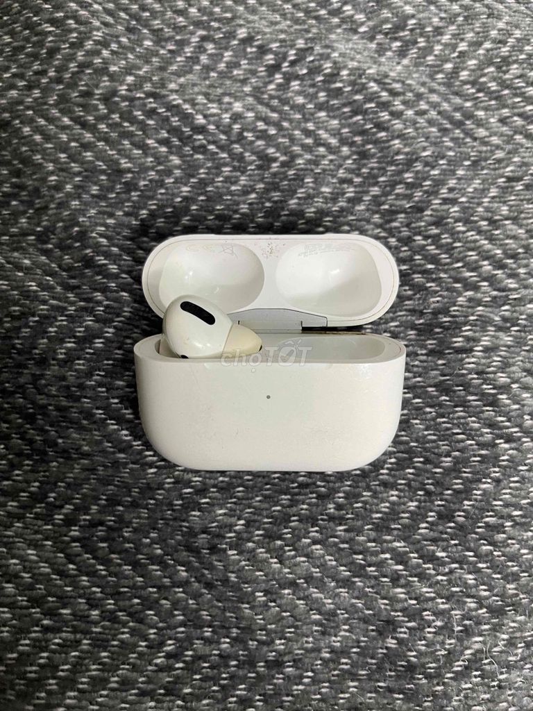 Dock Tai nghe Apple AirPods Pro / JBL | OPPO. Mua bán Tivi, Âm thanh tại Quận 3 Tp Hồ Chí Minh được đăng bởi Tyn hình 1