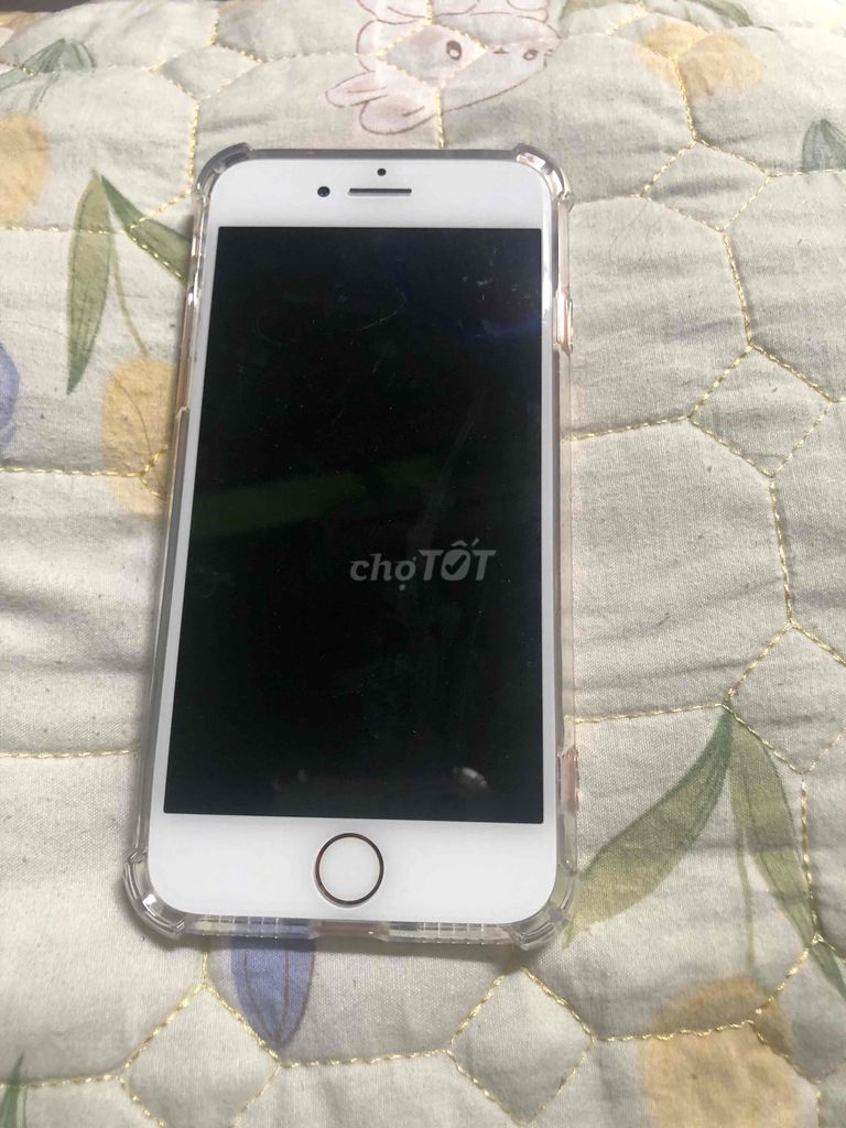 iPhone 8 64GB Vàng hồng. Mua bán Điện thoại tại Quận 8 Tp Hồ Chí Minh được đăng bởi Quyên hình 1