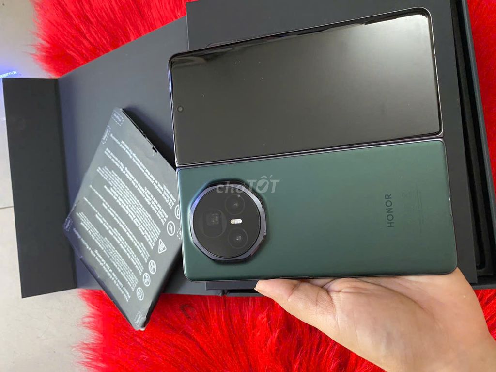 Honor Magic V3 | QUỐC TẾ  GỐC / SIÊU ĐẸP 99,9%. Mua bán Điện thoại tại Quận Tân Bình Tp Hồ Chí Minh được đăng bởi LUCKY PHONE VN hình 1