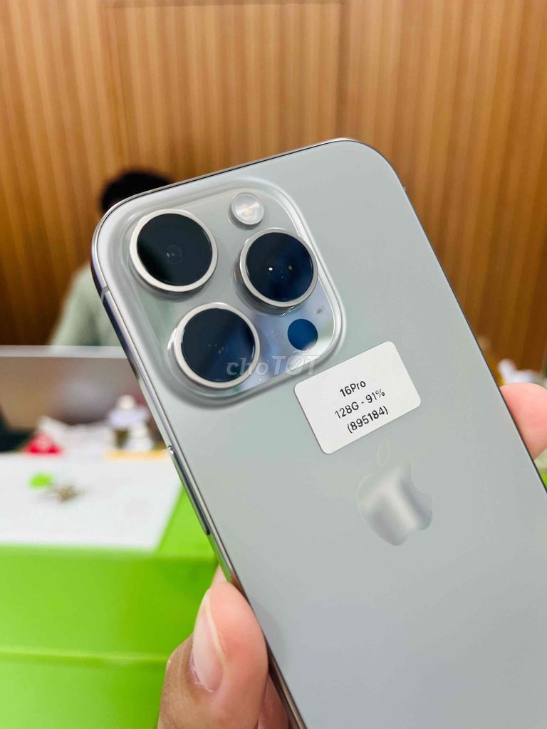 Apple iPhone 16 Pro 128GB Xám titan. Mua bán Điện thoại tại Quận Ngô Quyền Hải Phòng được đăng bởi lê thanh thuỷ hình 1