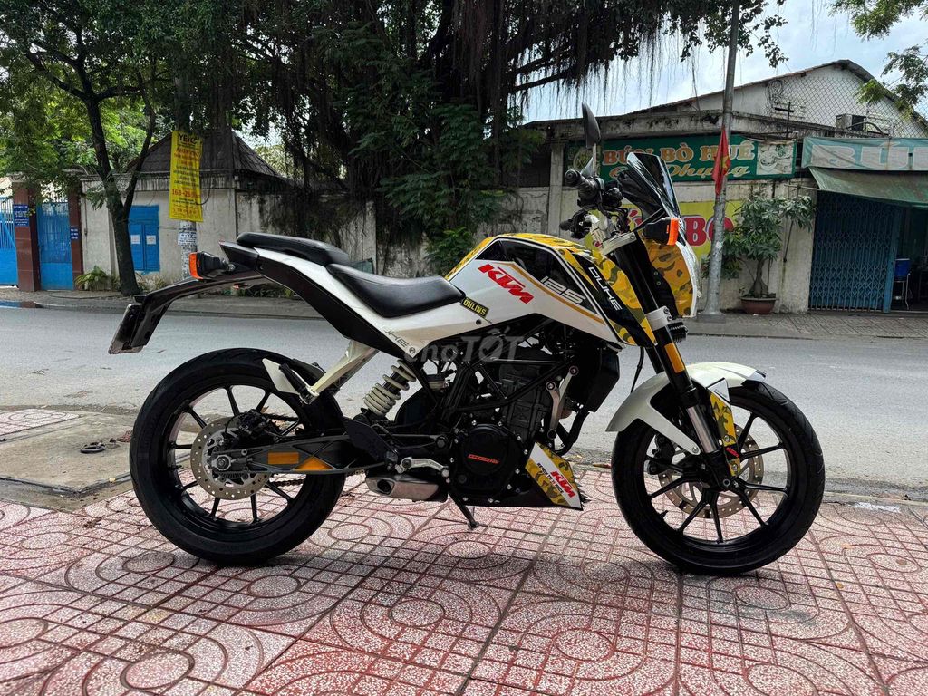 KTM Duke 125 ABS 2015 chính chủ biển số 47. Mua bán Xe máy tại Huyện Bình Chánh Tp Hồ Chí Minh được đăng bởi Phong Vũ hình 3
