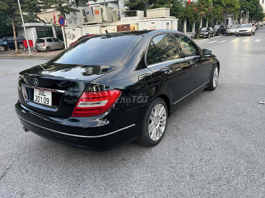 Mercedes Benz C Class 2011 C250. Mua bán Ô tô tại Quận Nam Từ Liêm Hà Nội được đăng bởi Chú Thắng  hình 3