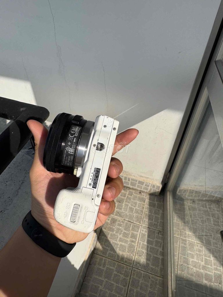 Máy ảnh Sony NEX-5R Đã qua sử dụng. Mua bán Máy ảnh, Máy quay tại Thành phố Thuận An Bình Dương được đăng bởi Nguyễn Trung Nguyên hình 1