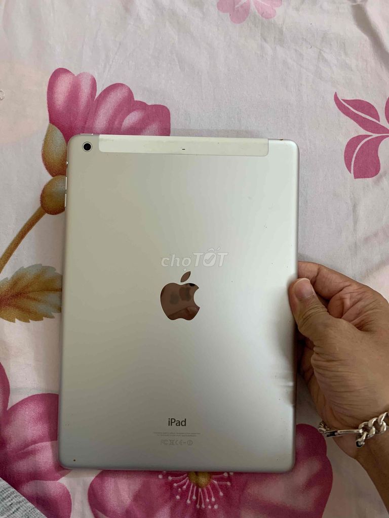 Ipad Air 64GB 4G màu bạc. Mua bán Máy tính bảng tại Quận Hồng Bàng Hải Phòng được đăng bởi Khoa Vũ hình 1