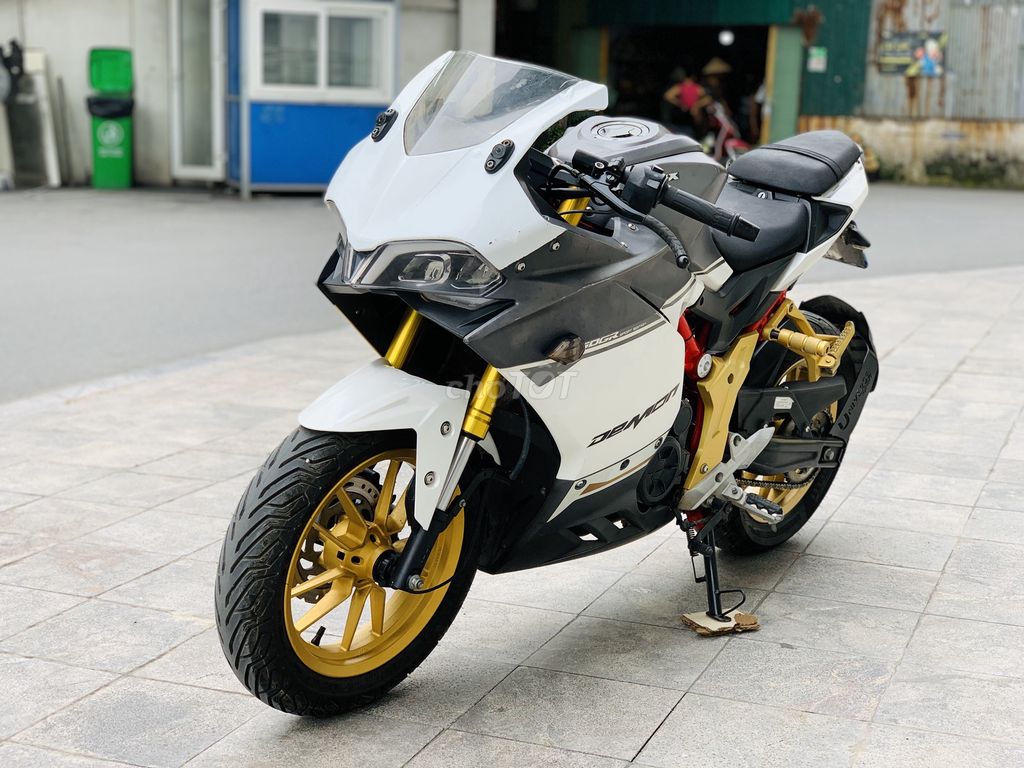 GPX DEMON 150 MÀU XÁM TRẮNG XE ZIN CHẤT CHẠY BỐC.. Mua bán Xe máy tại Quận Hai Bà Trưng Hà Nội được đăng bởi A.SỰ hình 6