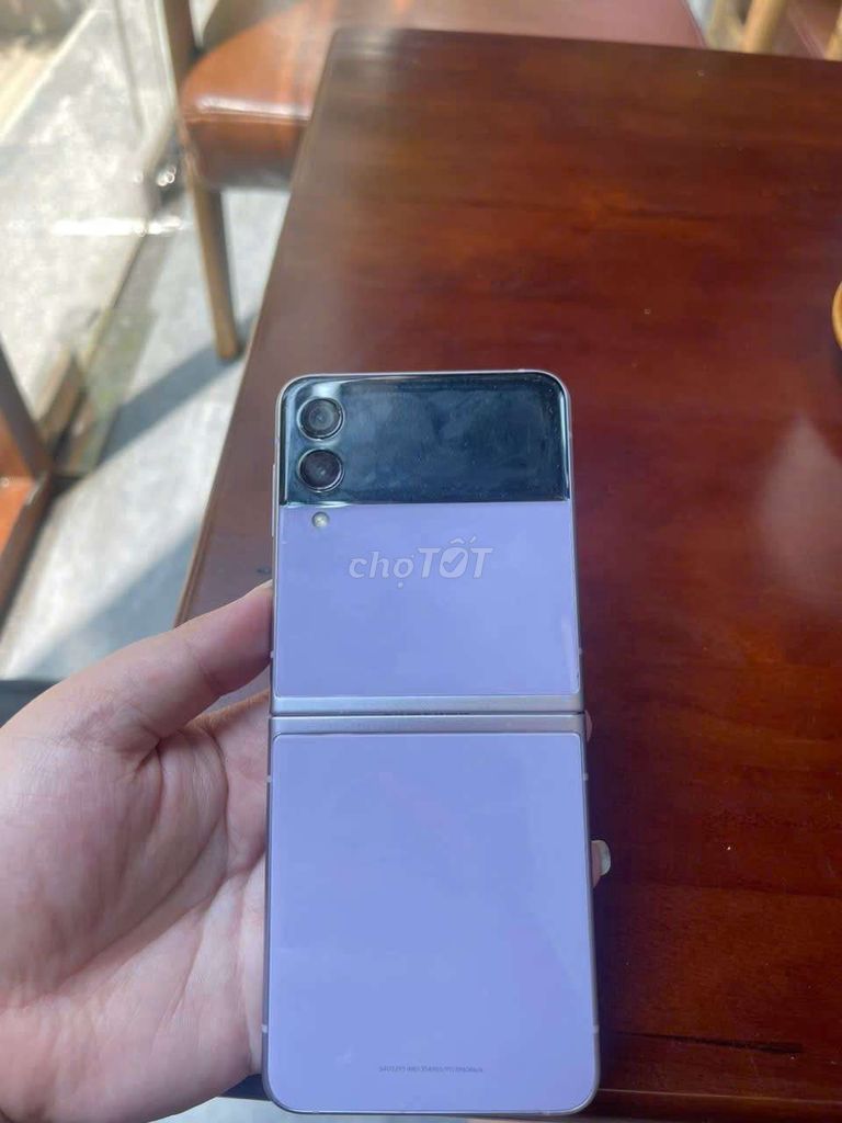 Samsung Z Flip 3 màu Tím. Mua bán Điện thoại tại Quận Tân Phú Tp Hồ Chí Minh được đăng bởi Thanh Bo hình 1