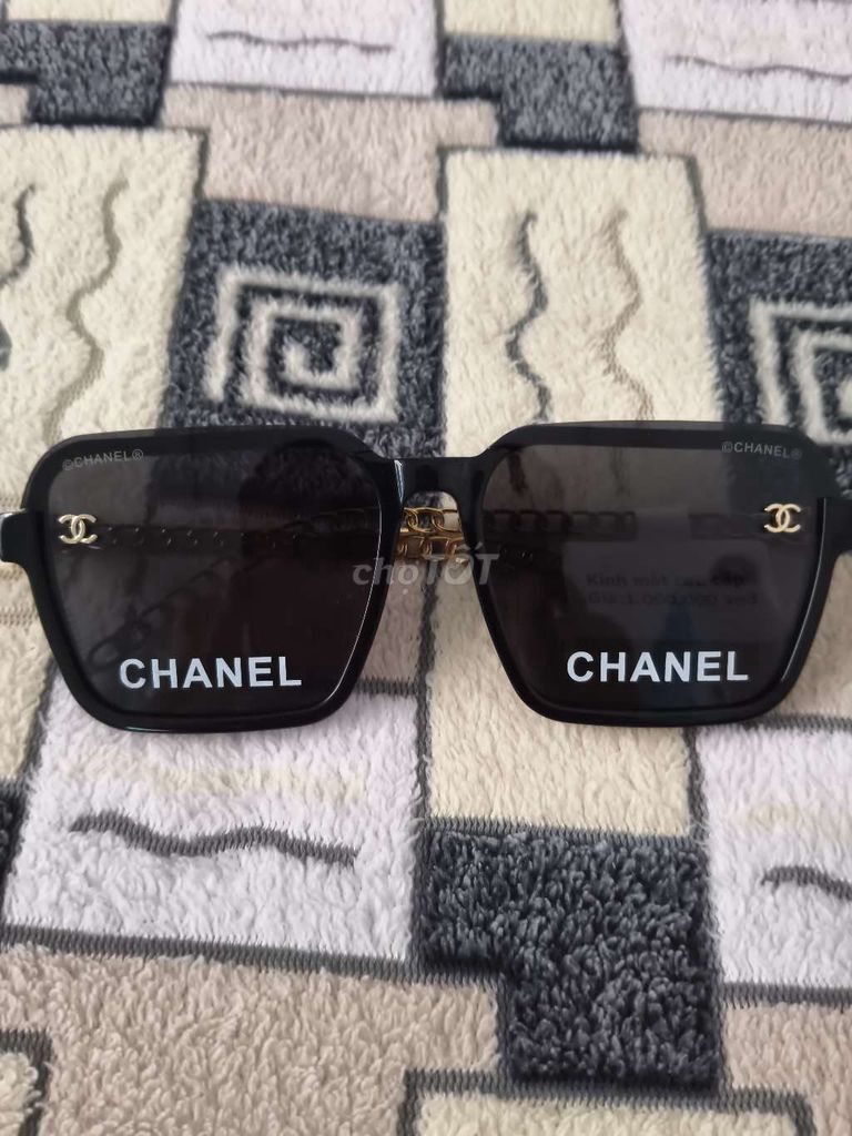 Kính mắt Chanel Nam Nữ Đen mới 100%. Mua bán Phụ kiện thời trang khác tại Huyện Long Điền Bà Rịa - Vũng Tàu được đăng bởi Thanh Linh hình 1