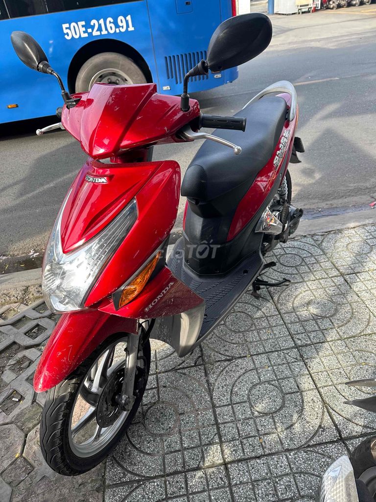Honda Click 2011 màu Đỏ. Mua bán Xe máy tại Quận Bình Tân Tp Hồ Chí Minh được đăng bởi Cửa hàng xe Đức Mạnh hình 1