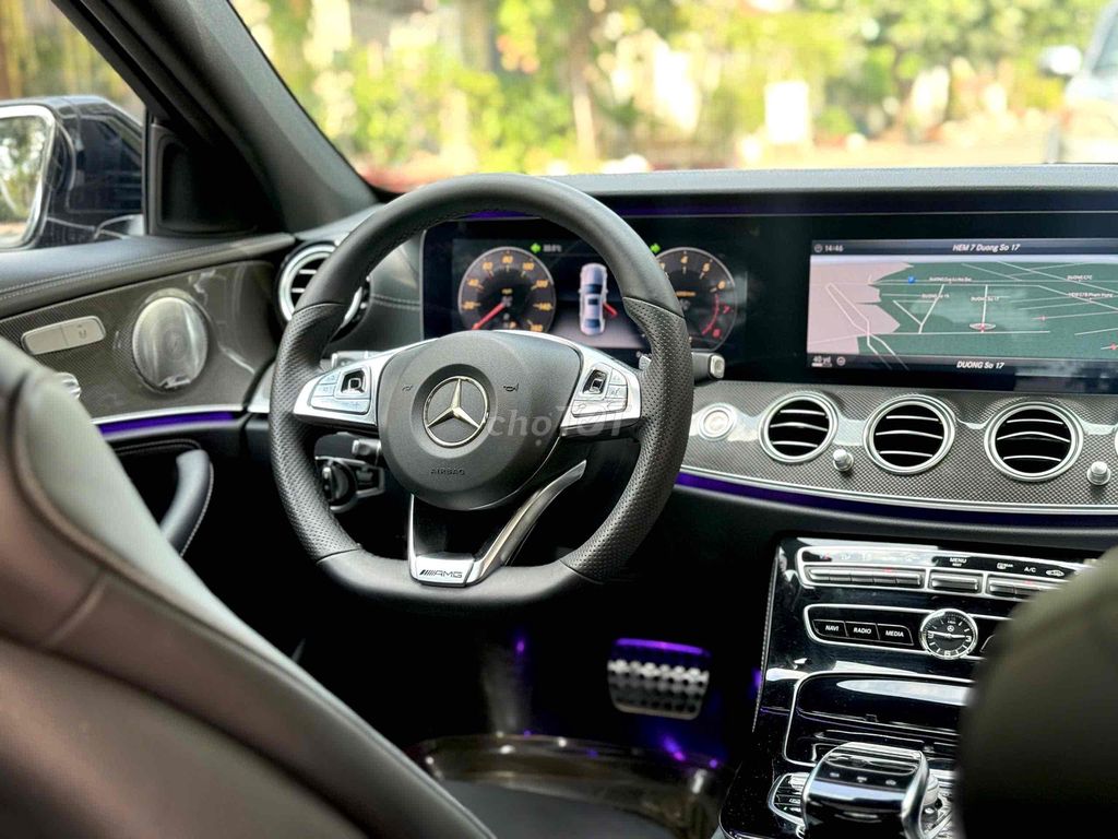 Mercedes Benz E Class 2018 E300 AMG 1 chủ. Mua bán Ô tô tại Quận 8 Tp Hồ Chí Minh được đăng bởi Khoa nguyễn hình 9