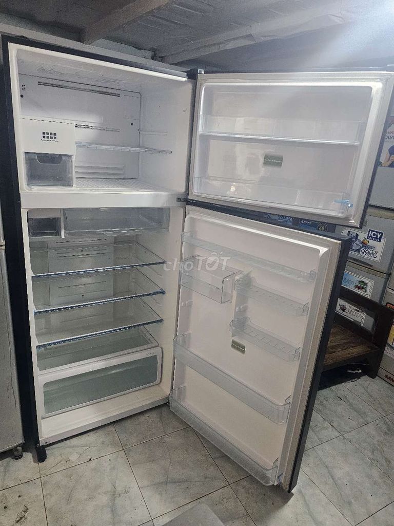 Tủ lạnh toshiba 600lit inverter còn mới 95%. Mua bán Tủ lạnh tại Quận Thanh Xuân Hà Nội được đăng bởi Máy Giặt Tủ Lạnh Hà Nội hình 4