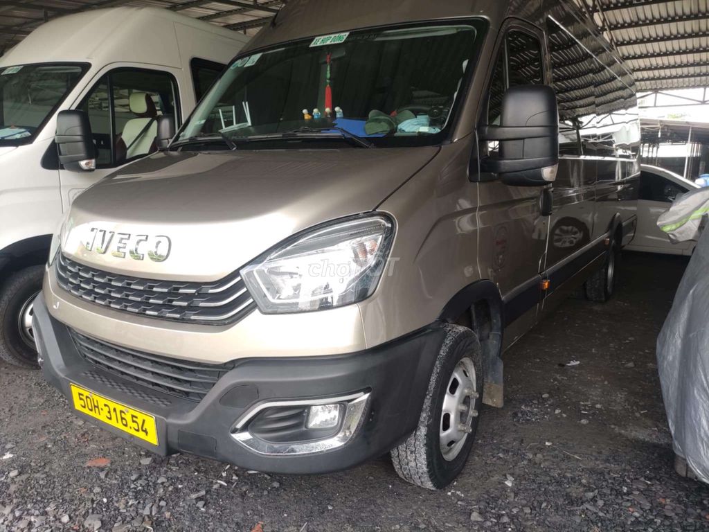 Xe khách Iveco Daily Plus 19 chỗ. Mua bán Phương tiện khác tại Huyện Nhà Bè Tp Hồ Chí Minh được đăng bởi Huỳnh Tấn Kha hình 4