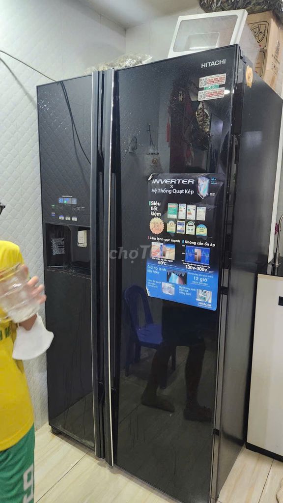 Tủ lạnh Hitachi 2 cánh Đen. Mua bán Tủ lạnh tại Quận Tân Phú Tp Hồ Chí Minh được đăng bởi Hải Zizou hình 1