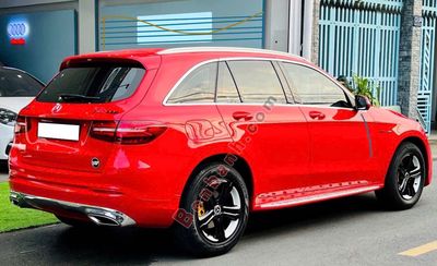 Mercedes Benz GLC 300 đăng ký 7/2022 - 40.000 km. Mua bán Ô tô tại Quận Bình Thạnh Tp Hồ Chí Minh được đăng bởi Lê Trọng Chiến