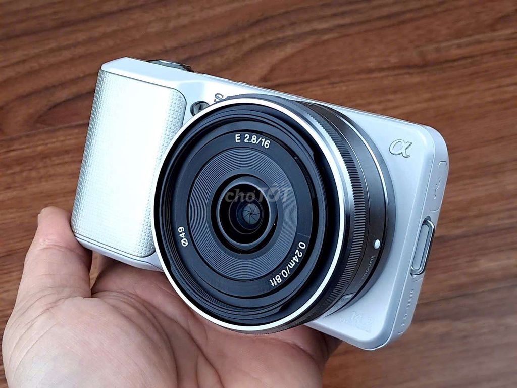 Sony Nex 3 White + Lens