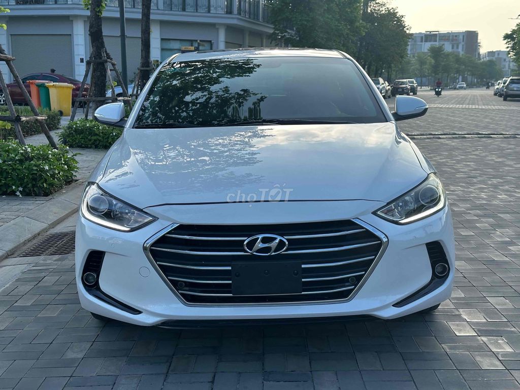 Hyundai Elantra 2017 2.0 AT - 96.000km - Mới về! Hàng HOT!💥💥💥