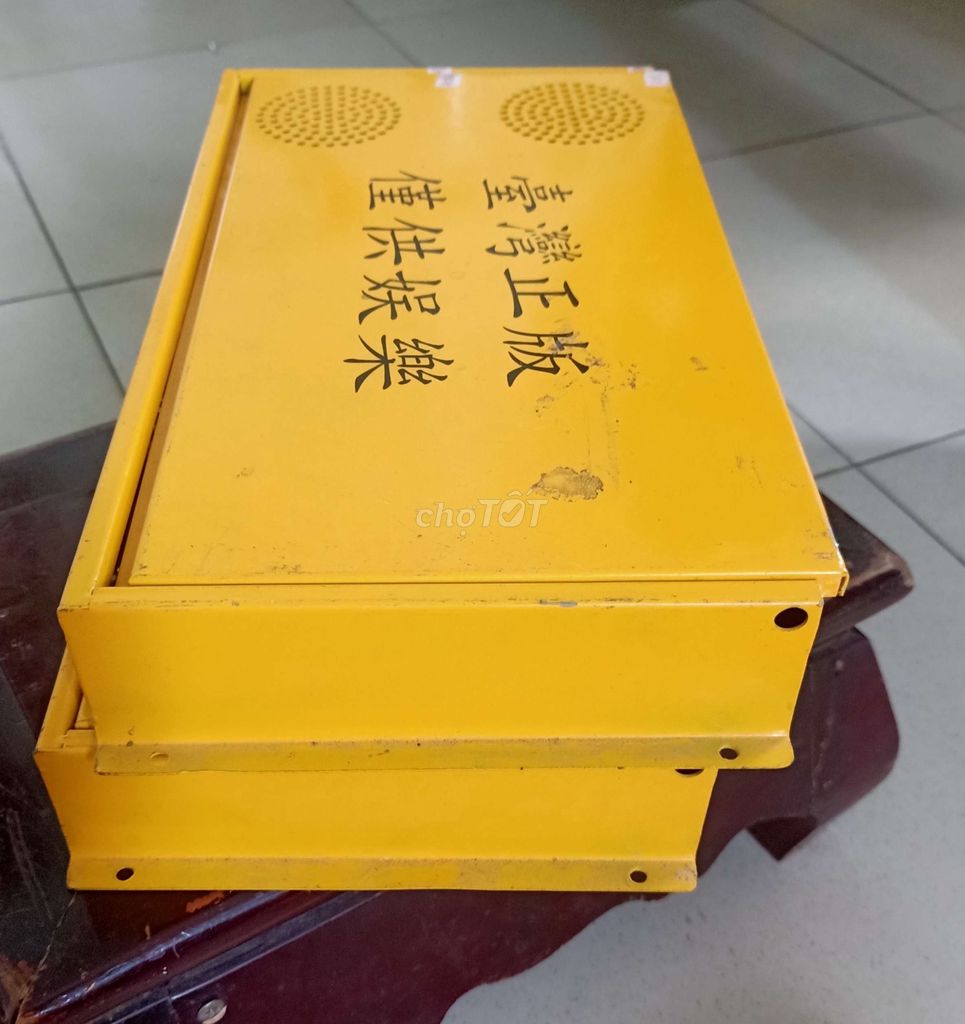 Hộp pc lạ,vọc vạch.