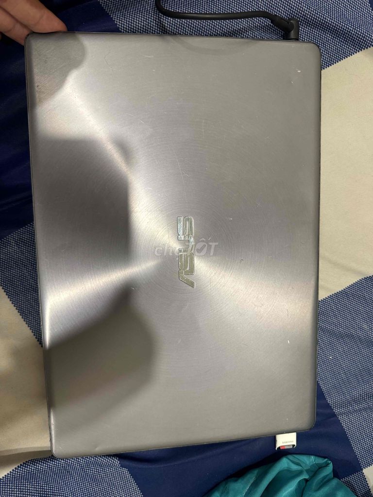 Asus Zenbook i5 8265U 8GB/256GB. Mua bán Laptop tại Quận Gò Vấp Tp Hồ Chí Minh được đăng bởi Console 2Hand hình 1