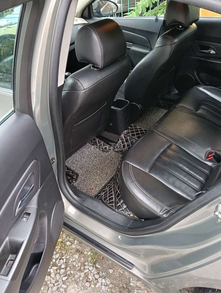 Chevrolet Cruze LT 1.6 sx 2018 số sàn. Mua bán Ô tô tại Thành phố Thủ Dầu Một Bình Dương được đăng bởi Phan Hoàng Ân hình 8