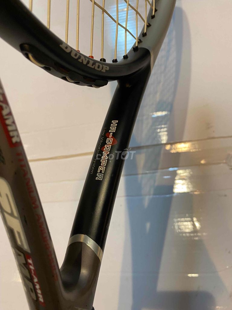 Vợt tennis Dunlop nội địa Nhật còn sử dụng rất tốt