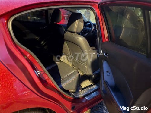 Mazda 3 1.5 AT 2016