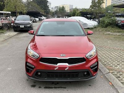 Kia Cerato 1.6 AT Deluxe 2019 màu đỏ 5 vạn zin. Mua bán Ô tô tại Quận Cầu Giấy Hà Nội được đăng bởi Auto 6666