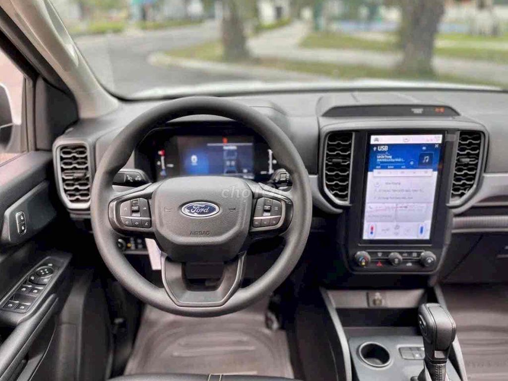 Ford Ranger 2025 XLS 2.0L 4x2 AT. Mua bán Ô tô tại Huyện Mèo Vạc Hà Giang được đăng bởi Phan Thị Liễu hình 5