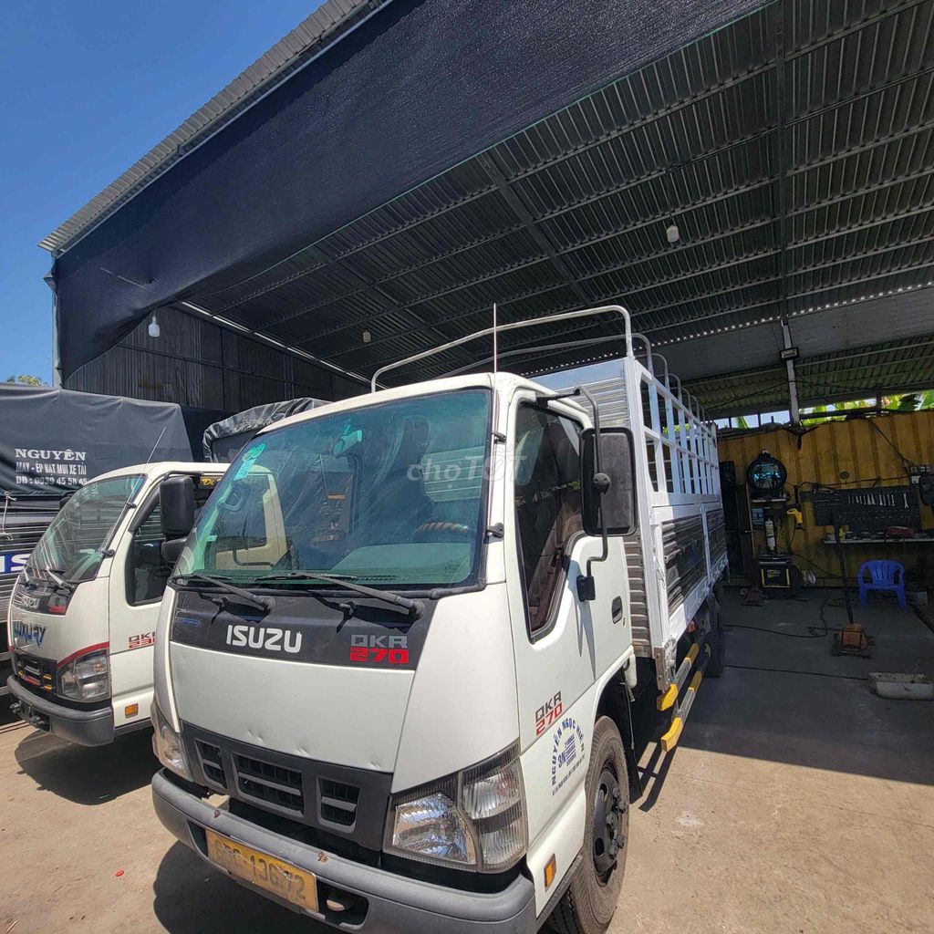 ISUZU QKR270 tải 2t9 thùng 4m3 đời 2019 Xe đẹp zin