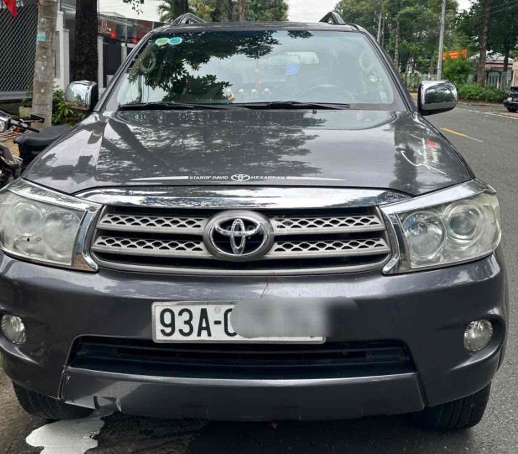 Toyota Fortuner 2009 - 185000 km. Mua bán Ô tô tại Quận Bình Tân Tp Hồ Chí Minh được đăng bởi Chị Ngân hình 1