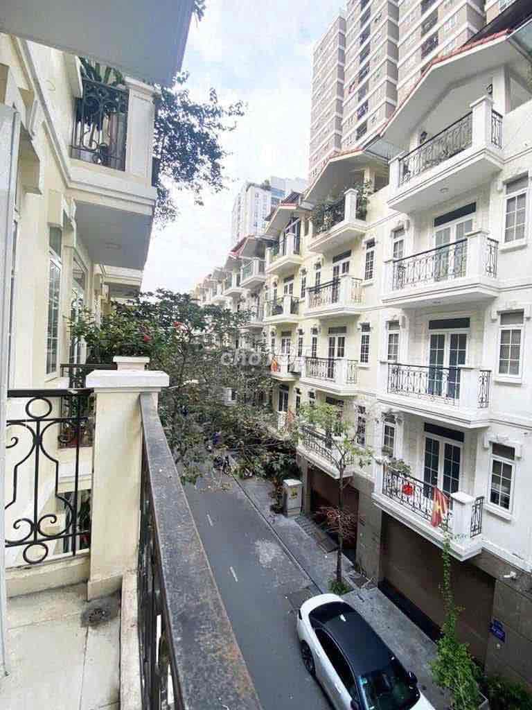 Комната в районе вилл 96B Nguyen Huy Tuong, Thanh Xuan