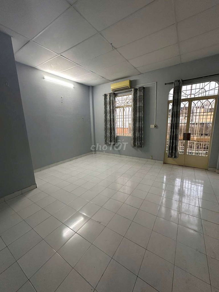 15tr- 3PN ngay Phan Đình Phùng- Phú Nhuận