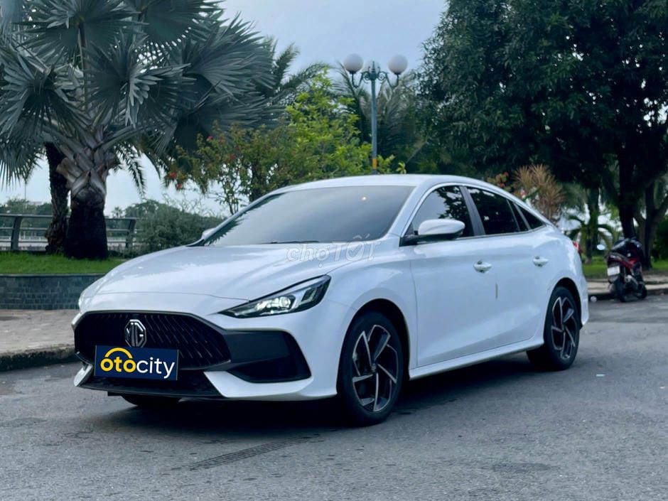 MG 5 Luxury 2023 - Màu trắng - 2v5km