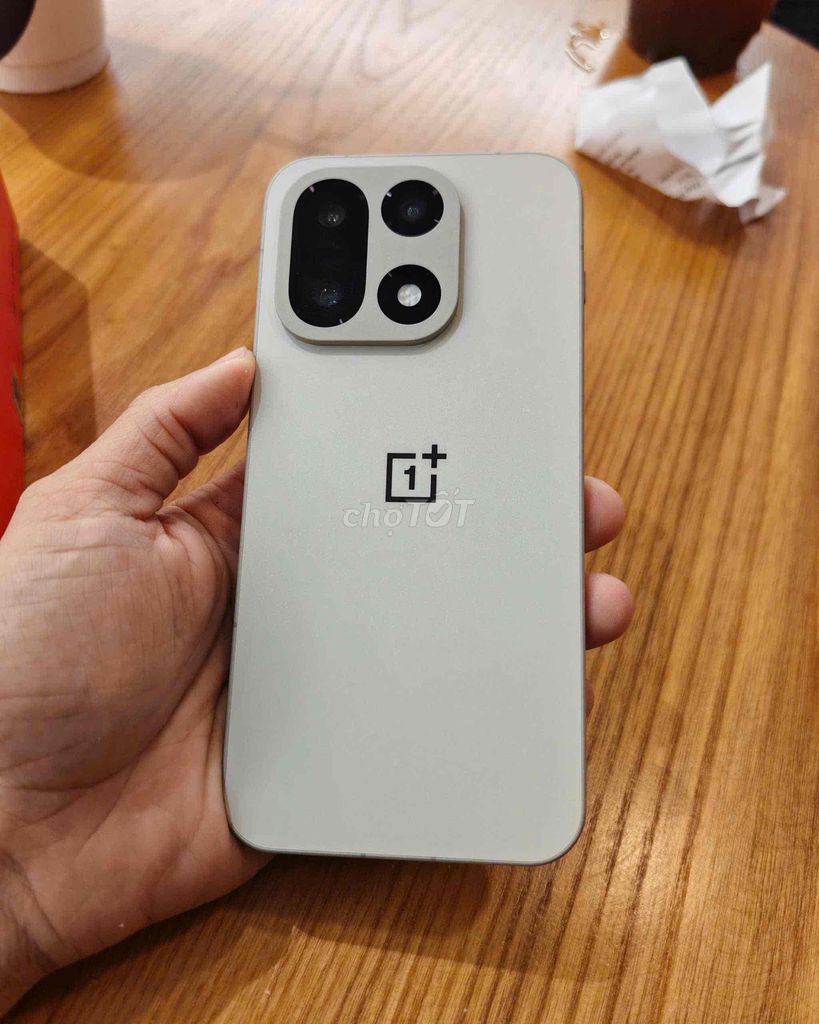 Oneplus 15 256GB Vàng Cát 99,5%. Mua bán Điện thoại tại Quận 10 Tp Hồ Chí Minh được đăng bởi Trần Thịnh Gia Hưng hình 1
