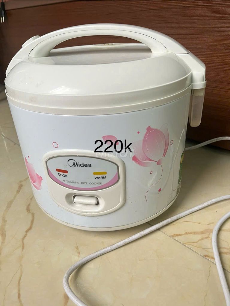 Nồi cơm điện . Mua bán Bếp, lò, đồ điện nhà bếp tại Quận Hà Đông Hà Nội được đăng bởi khánh linh  hình 1