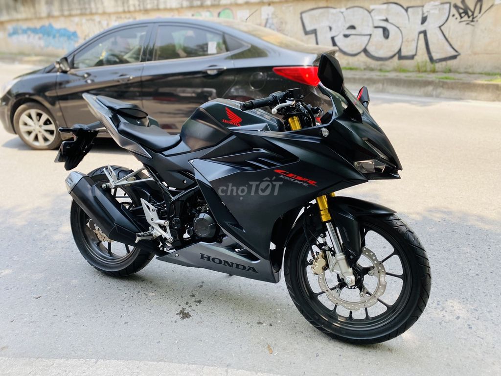 Honda CBR 150RR biển 29. lướt mới đẹp keng.pkl. Mua bán Xe máy tại Quận Cầu Giấy Hà Nội được đăng bởi Tong motor xe may hình 3