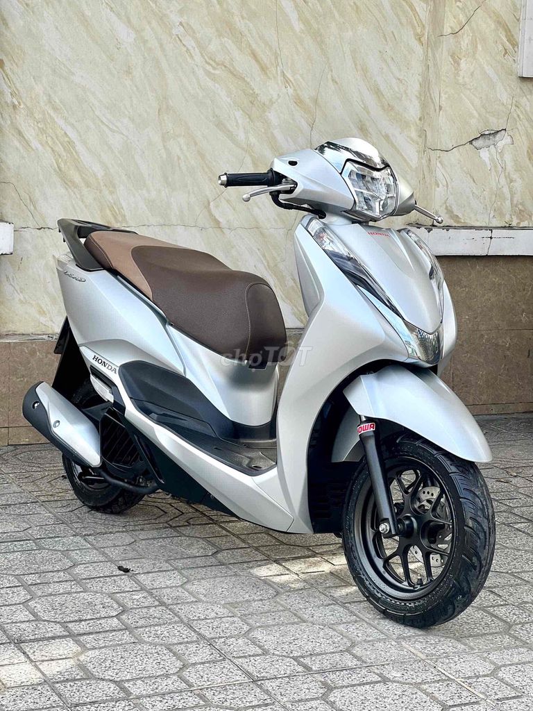 honda lead 125cc  bstp máy móc nguyên zin 9chủ. Mua bán Xe máy tại Quận 12 Tp Hồ Chí Minh được đăng bởi CHXM Phương Nam Chuyên Bán Xe Trả Góp Bao Nợ Xấu hình 9